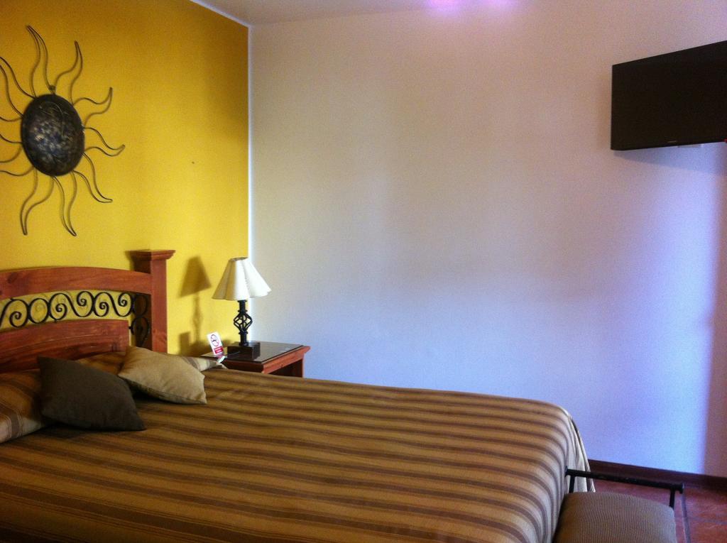 Hotel Oro Viejo Nazca Habitación foto